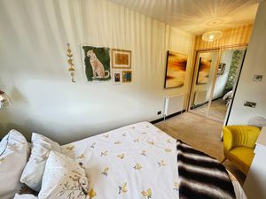 Bedroom - click for photo gallery